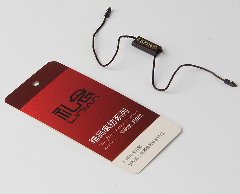 t恤吊牌廠的老師傅急急忙忙買來新的油墨，就是為了透明度